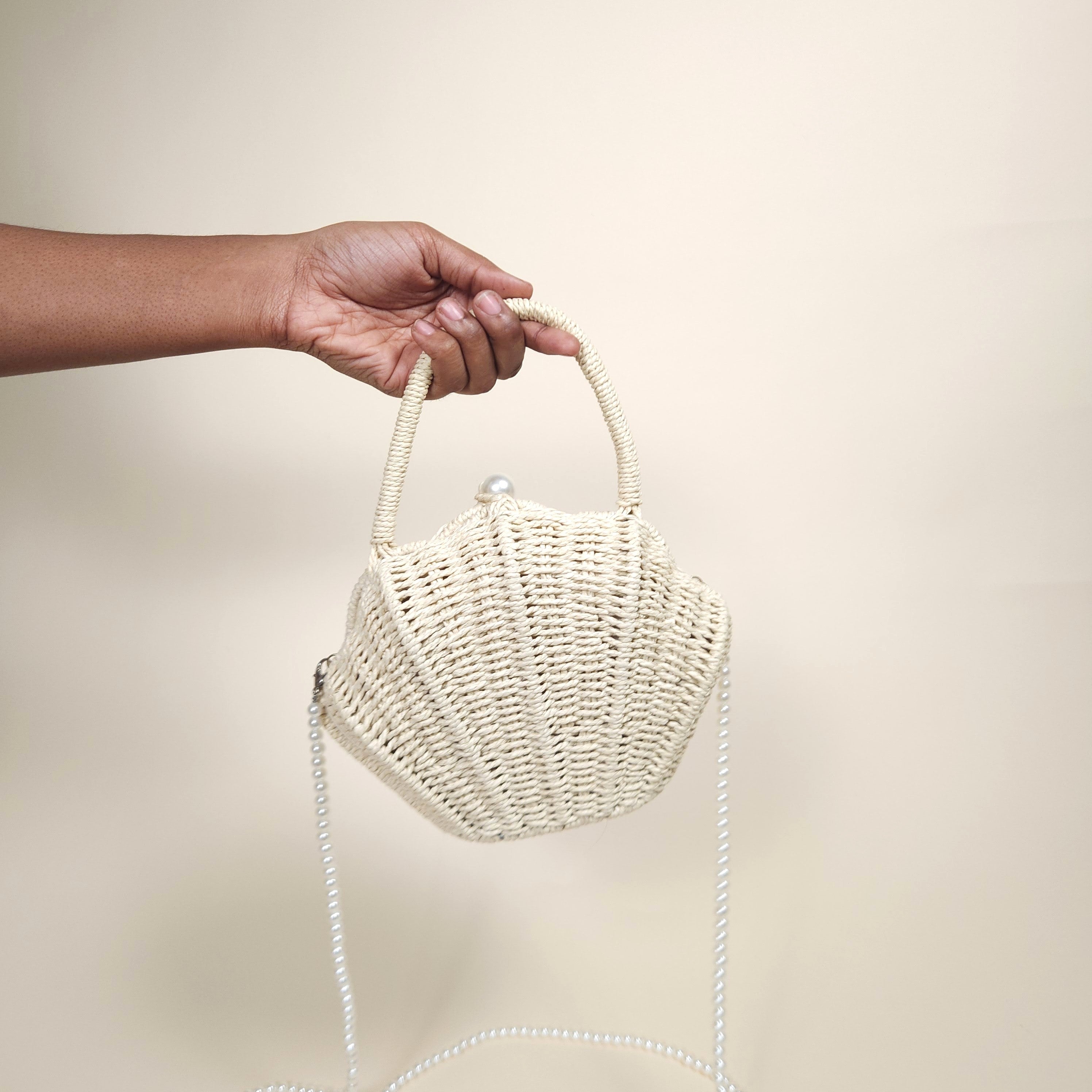 Cordelia Ivory Mermaid Shell Woven Straw Handbag for the Beach | Venus Loves Neptune