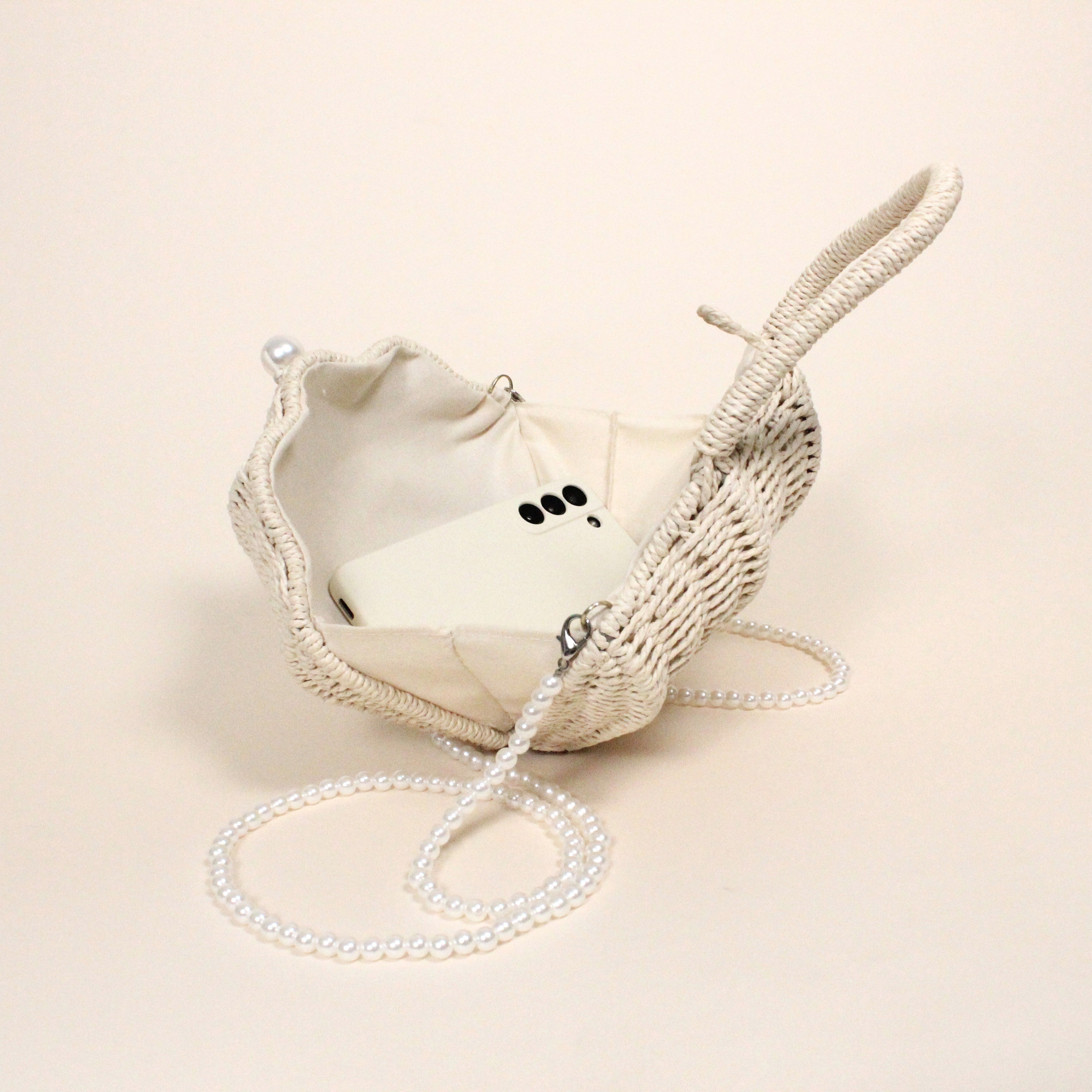 Cordelia Ivory Mermaid Shell Woven Straw Handbag for the Beach | Venus Loves Neptune