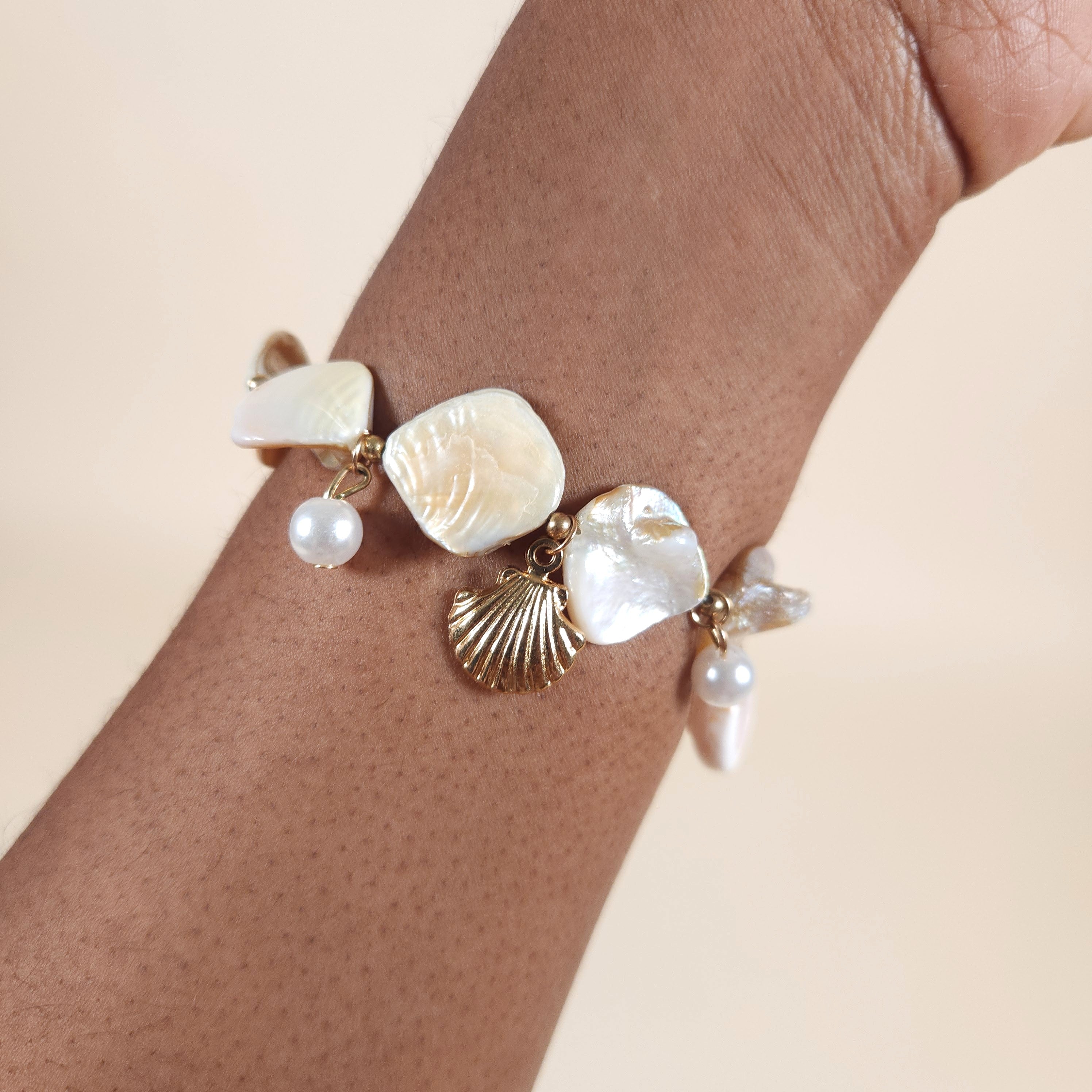 Estrella Mermaid Shell Starfish Charm Bracelet with Gold Chain | Venus Loves Neptune