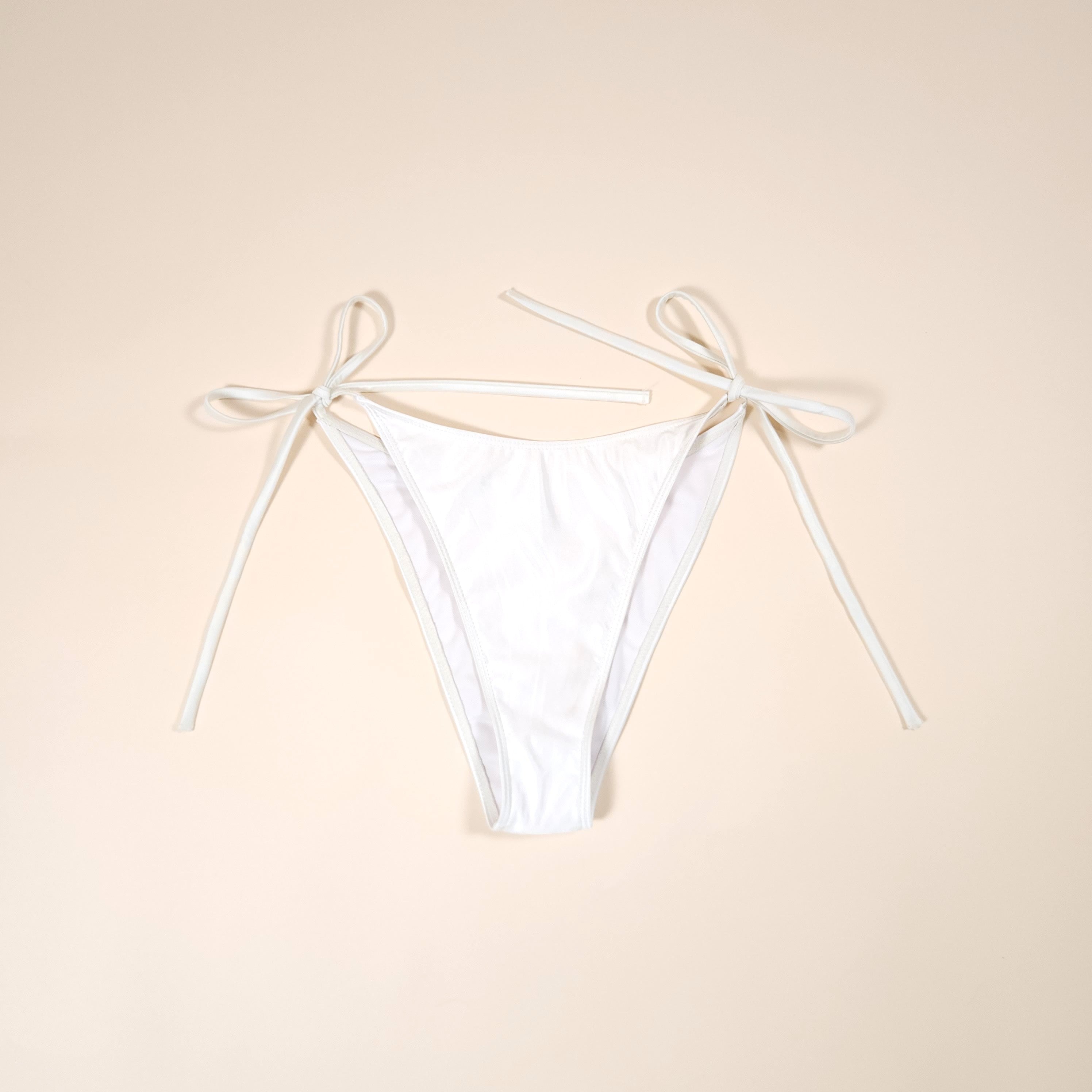 Nesaea White Mermaid Pearl Bikini with Scalloped Push-Up Underwire Halter Top | Venus Loves Neptune